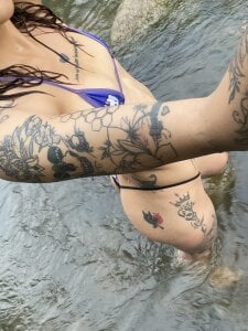 Bunny_bel In the water Pic 5