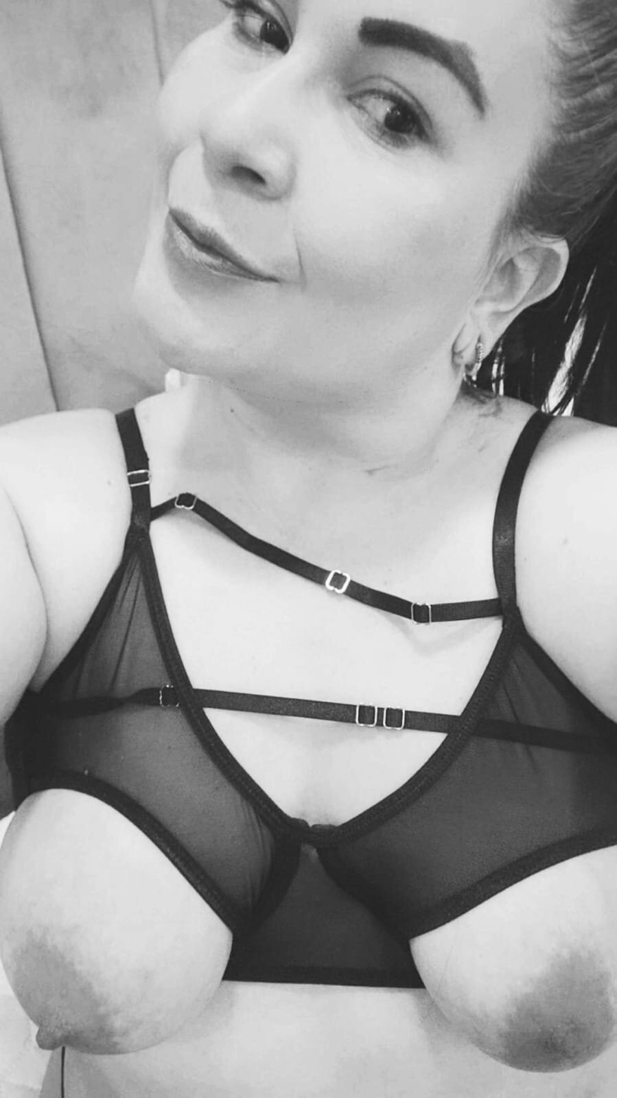 AriannaAdames 热门图片 3529