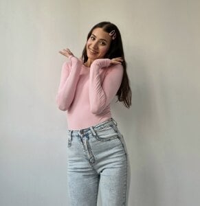 Playful_Lia Your little girl Pic 3