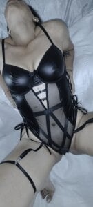 Mia_Miel Public Pic 3