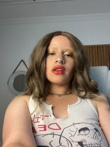 Alaska_deluxe New hair cut Kuva 3