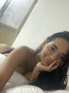 Maria_x_Alejandra . Hình 4