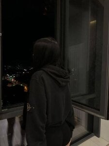 ariana_ross7Public图片