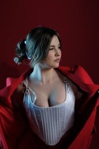 BetsyMctighe Public Immagine  5