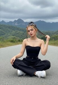 emma_trix Public Pic 4