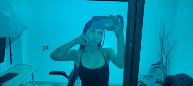 Public od Melodi_velasquez  2 snímek