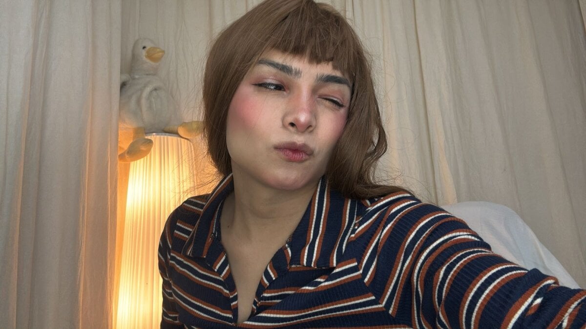 simone_sky Foto en Tendencia 7896