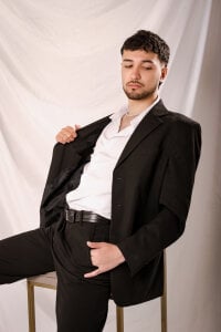 JonnyGreey Hi Guys Pic 3