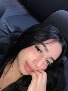 mia_fox3