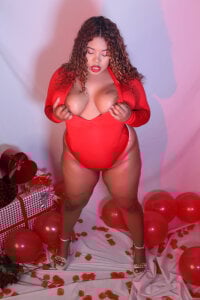 _nickypurple_ Love with a naughty touch 💘 Kuva 8