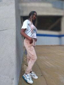 tightlittleebony Public slika