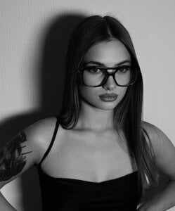 Ju_lii ME💕 صورة واحدة|Ju_lii ME💕 صورتان|Ju_lii ME💕  3 صور|Ju_lii ME💕  3 صورة