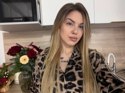 AkylinaGold Public Pic 4