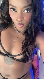 KAROL-SCOTT 🫦 Gambar