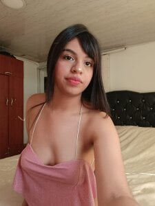 Solange_bliss_22 kiss Pic 5