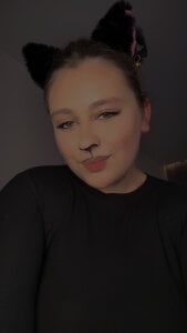 MaryMurray Kitty 🐈‍⬛ 사진