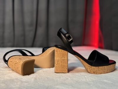 JulietaWinona: Heels ( 7 фото)