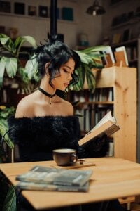 My body is ur best novel de ElleDiane  5 photos