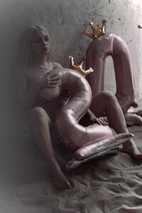 Milkyy_wway thanks all 200k persons Pic 8
