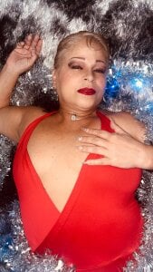 Lucy_Milf_68 merry christmas Pic 5