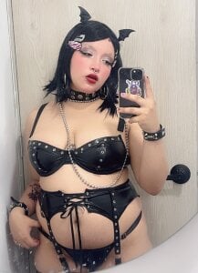 Noisy_dollMmmm sexy ⊹₊˚‧︵‿₊୨ᰔ୧₊‿︵‧˚₊⊹ Bild 2