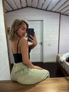 Miabby3: Public ( 4 фото)