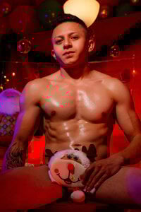 david_lan_gh Merry christmas🎅 Pic 4