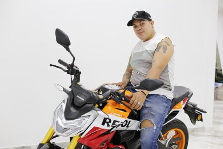 Hornycouple_Hot Men PERVERT Pic 4