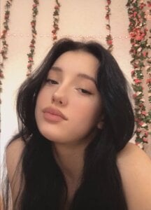 DoubleTrouble4Daddy Kate’s selfies ⭐️ Pic