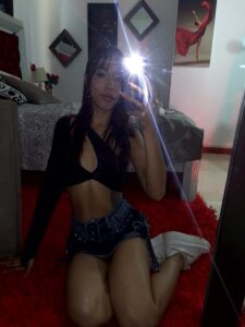 Chaarlotte_Evans My first photos Pic