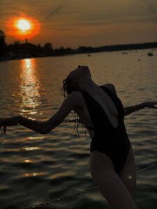 Public od LizzyMooore  3 snímek