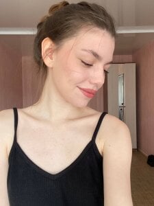 NeidaGowingSoft light and softer thoughts图片