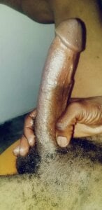 HornyRedBullPublic图片 3