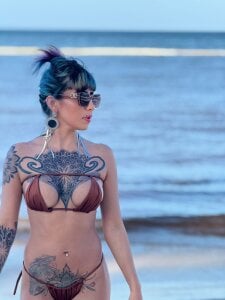 AlissaPeachx A day in the beach with me Pic