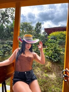 Velvet_28 Que rico país 🇨🇴🤎 Pic 6