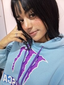 Milu_carbajal_x come play with my sweetness and charisma my love Pic