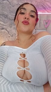 MelissaBloomm Dangerously irresistible 🔥 Immagine  2