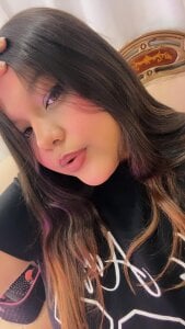 ValeryBerri I have several holes to fill with your cock... I'll wait for you in my room. 🍆💦 Immagine  6