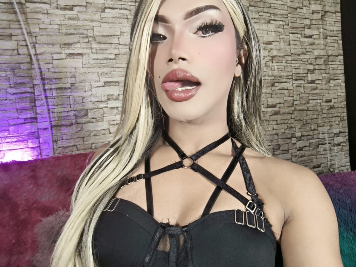 kitty_queen10 Poză populară 3261