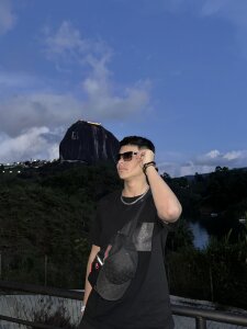 _Alex_martinez_ Public Pic 5