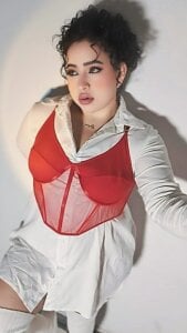 criiis_laurenss 🌹 Pic 2