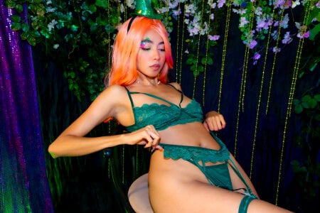 luna_roja25 Green Fantasy Babe 💚 Bilde 9