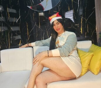 Jennfer_Winson EAT ME Pic