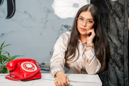 Nicolle_WNew secretary… can you show me the job? 😉图片 3