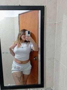 Emma__Torres Public Pic 2