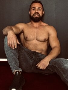 HayesWood Public Pic 2