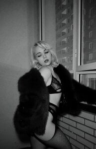 ElenaMonroeMe💕💕💕💕💕💕图片 3