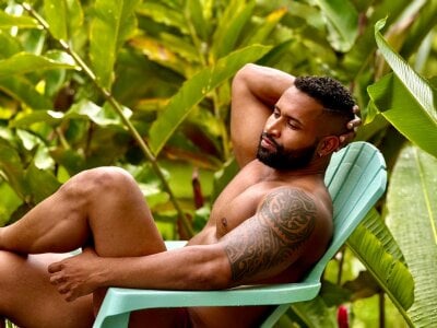 MattRodriguez9 new photos in the pool and billiard table 사진 2