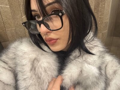 ForeTiff Faux Fur Tease in Glasses Pic