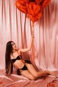 Celeste-Evanns VALENTINE'S DAY Εικόνα 4